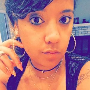 Meet your Posher, Vanessa